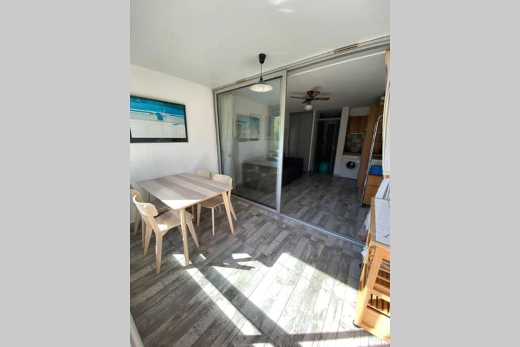 Spacieux Studio Sur Le Port De Hyeres Ngoại thất bức ảnh