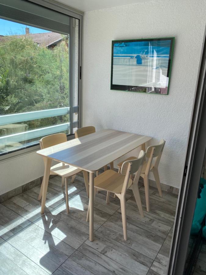 Spacieux Studio Sur Le Port De Hyeres Ngoại thất bức ảnh