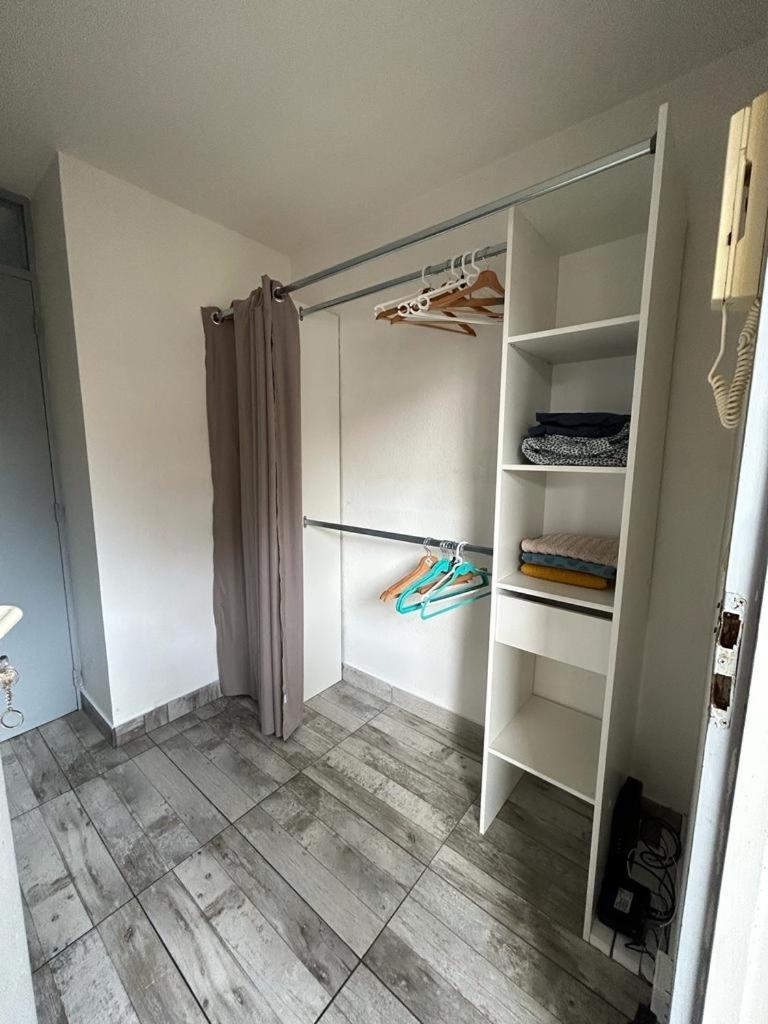 Spacieux Studio Sur Le Port De Hyeres Ngoại thất bức ảnh